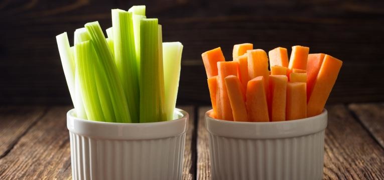 alimentos que baixam o acido urico cenoura e pepino