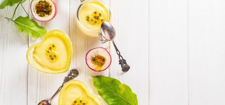 Mousse de Maracuja com Biomassa de banana