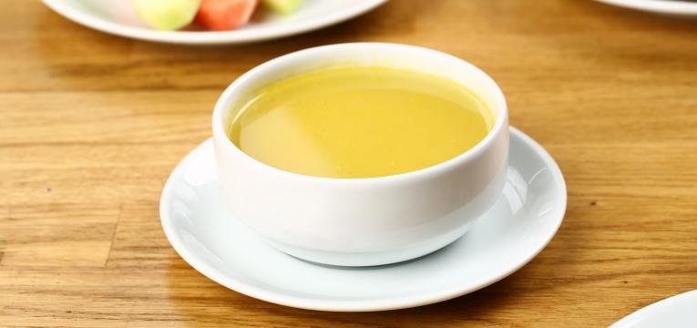 Sopa para bebes Sopa batata doce e peru