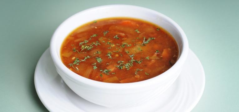 Sopa para bebes Sopa de agriao e feijao-manteiga