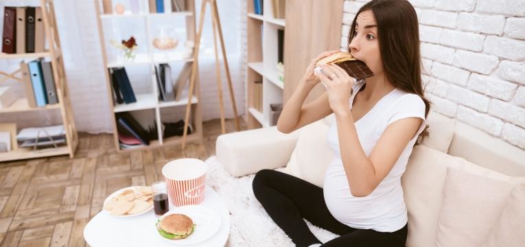 desejos na gravidez gravida a comer bastante