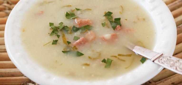 Caldo verde com batata-doce