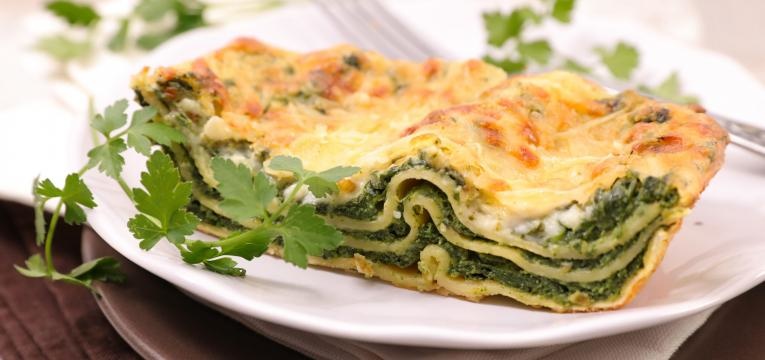 Massa vegan Lasanha com molho de espinafres