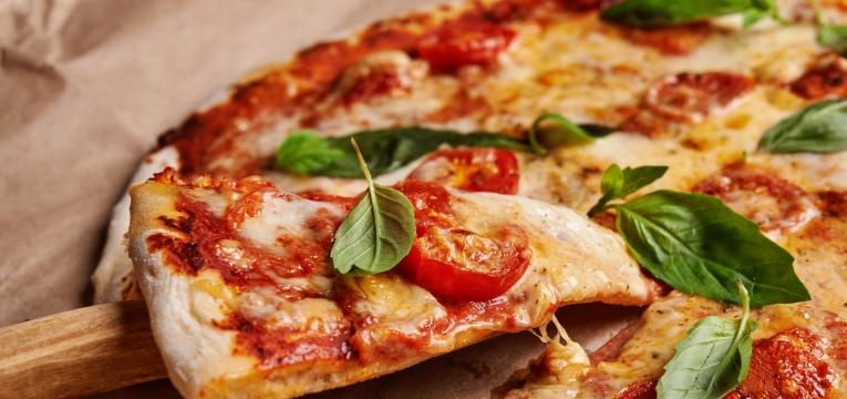 Massas vegan Pizza vegan com massa caseira