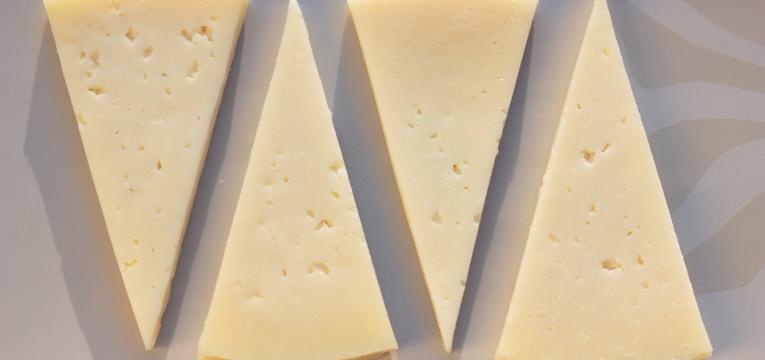 tipos de queijo queijo de vaca curada