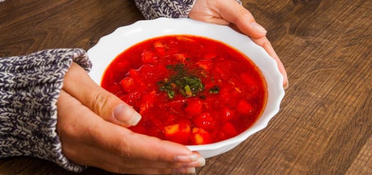 sopa de beterraba com cenoura
