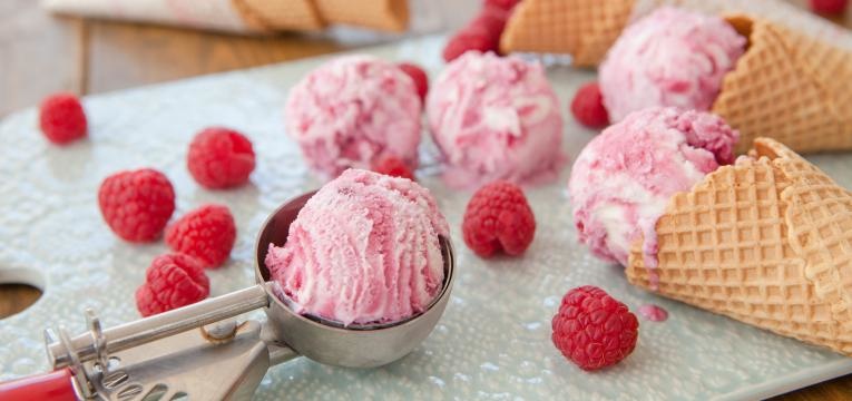 doces saudaveis para crianças gelado de framboesas