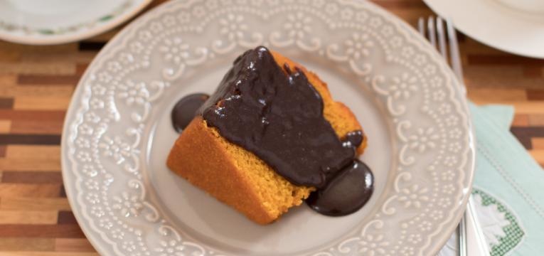 bolo de cenoura fofinho sem gluten e sem lactose