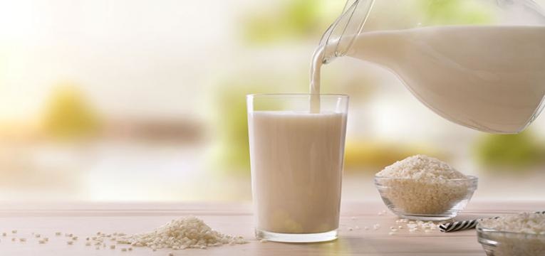 alimentação do bebé: não oferecer bebidas de arroz