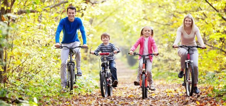 slow parenting e familia divertida