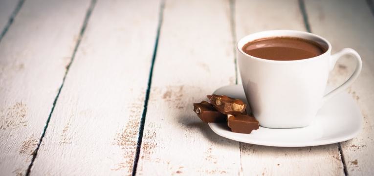 Chocolate quente saudavel com iogurte magro