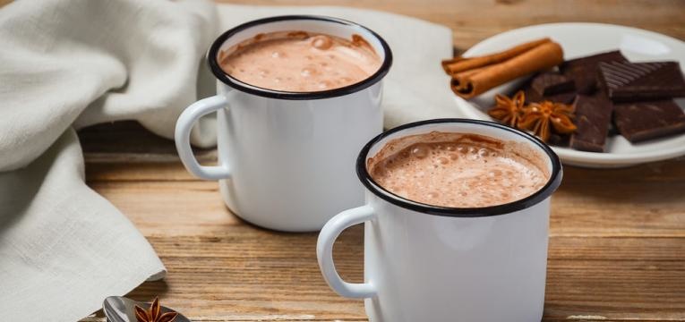 Chocolate quente saudavel com farinha de aveia