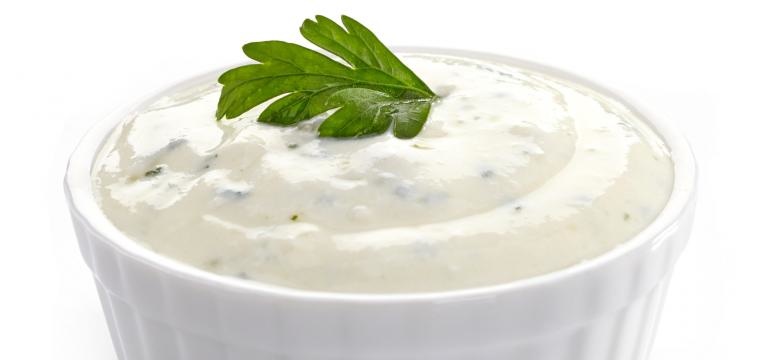 Molhos saudaveis para saladas e Molho com iogurte magro