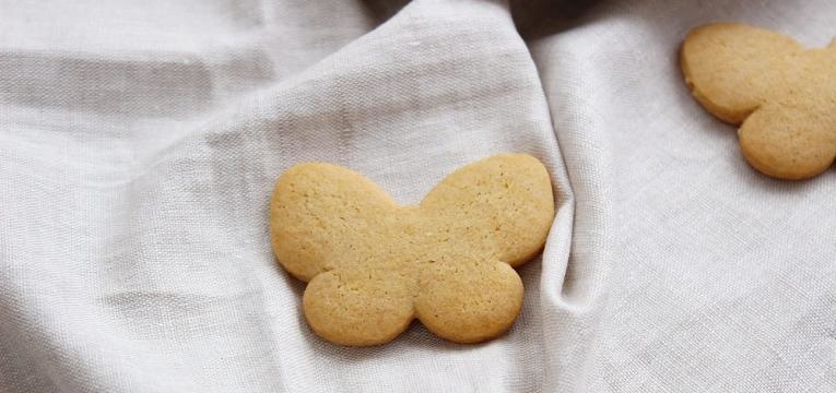 Biscoitos de canela e limao
