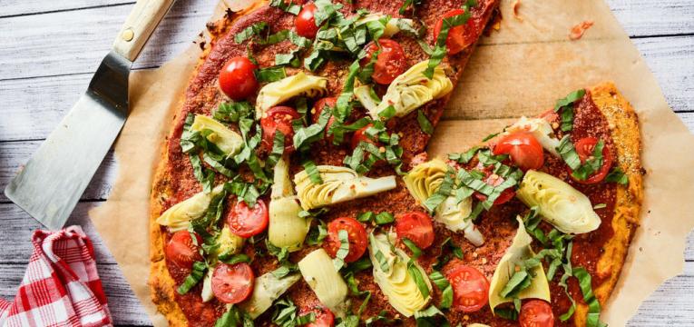 pizza vegan com base de batata doce