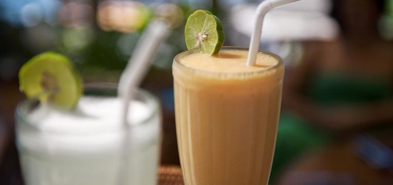 Batido de banana manga e polen