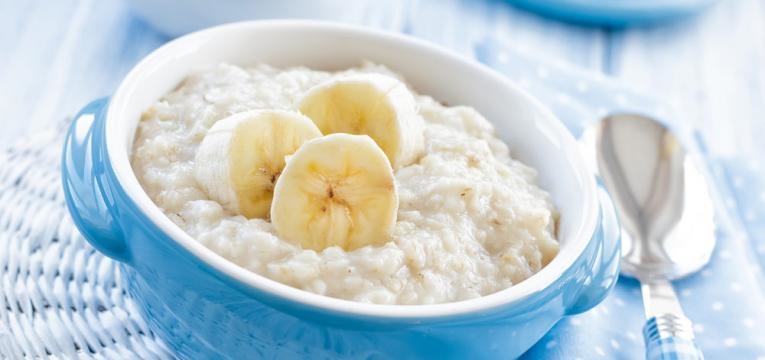 Pequenos-almocos para bebes e Farinha de aveia e banana