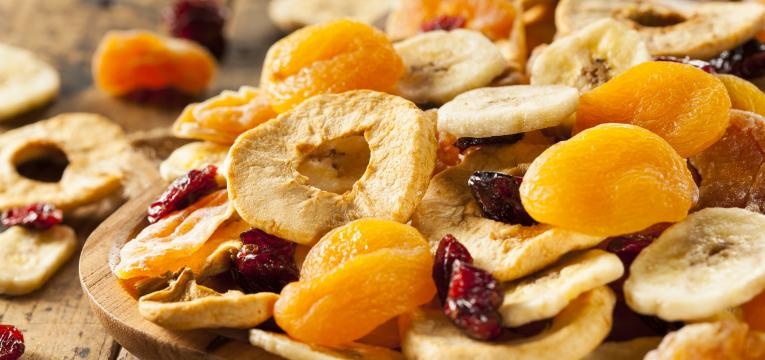 fruta desidratada variada