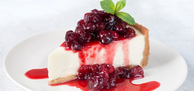 Cheesecake de frutos vermelhos e baunilha