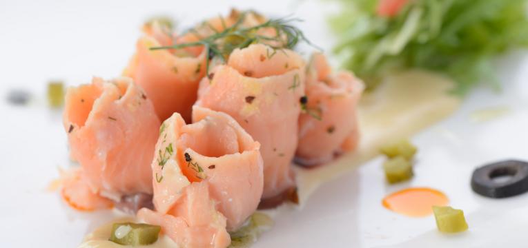 Carpaccio de salmao fumado