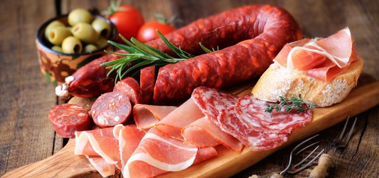 enchidos e fumados e churrasco saudavel