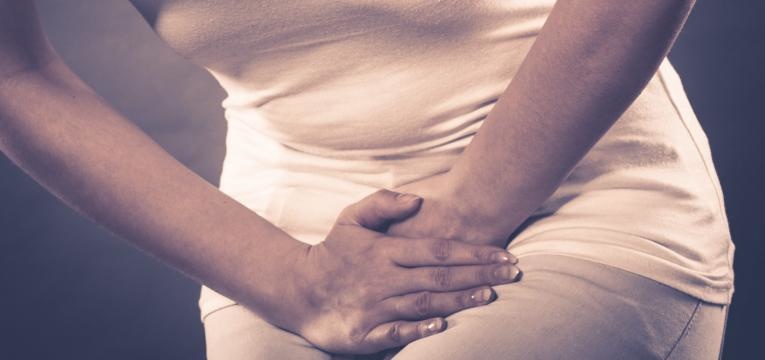 mulher com hemorragia apos menopausa