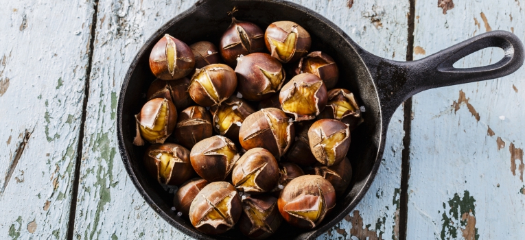 castanhas na frigideira