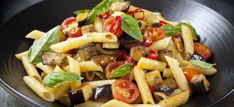 penne com legumes assados