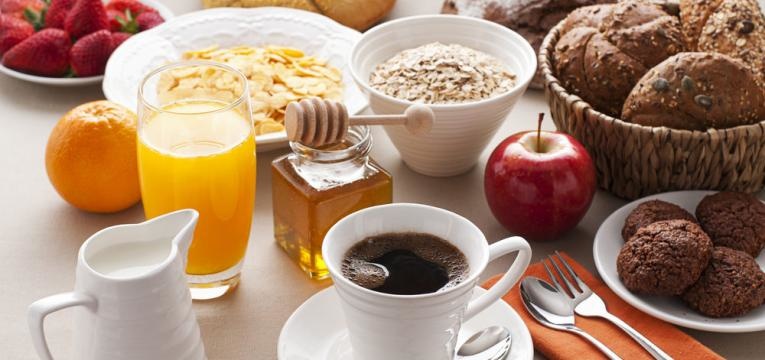 pequeno almoco saudavel em casa