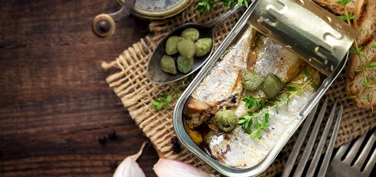 Cabazes de Natal saudáveis: conservas de peixe